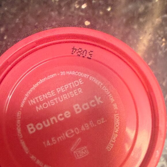 Trinny London Travel size - Picture 2 of 3